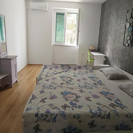Bright And Colourful Apartment Luce -Sandy Beach Split Buitenkant foto