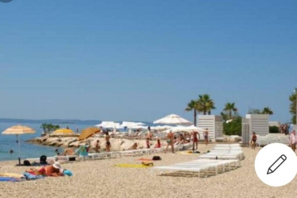 Bright And Colourful Apartment Luce -Sandy Beach Split Buitenkant foto